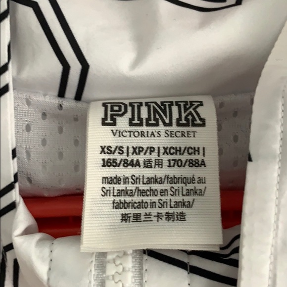 PINK Windbreaker - Picture 3 of 6